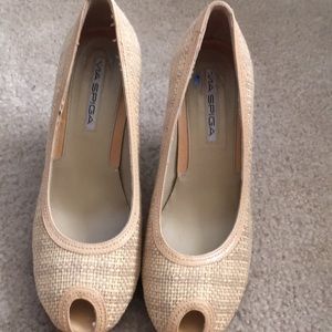 Via Spiga tan heels
